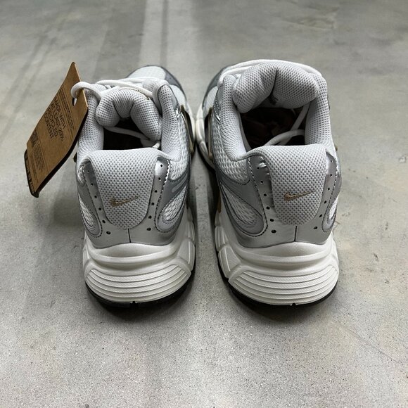 Nike V5 RNR Men's Parachute Beige Metallic Pewter HJ5228-102 - New - Picture 2 of 6